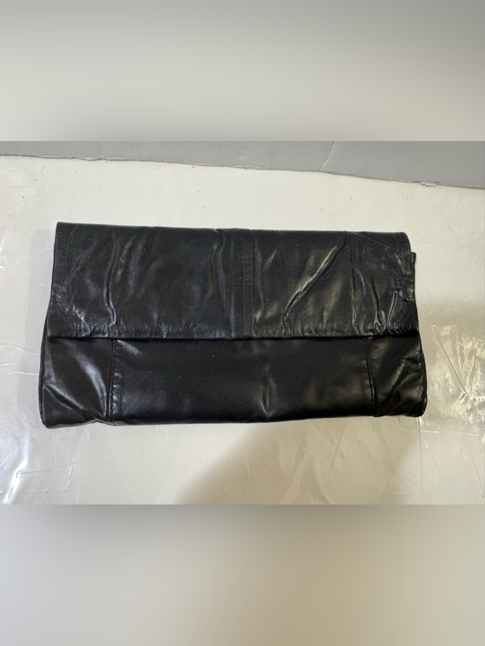 Kenneth Cole Leather clutch purse